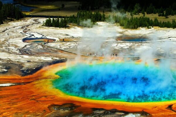 【2CanGo】American West 5-Day Yellowstone Hot Springs Essence Tour